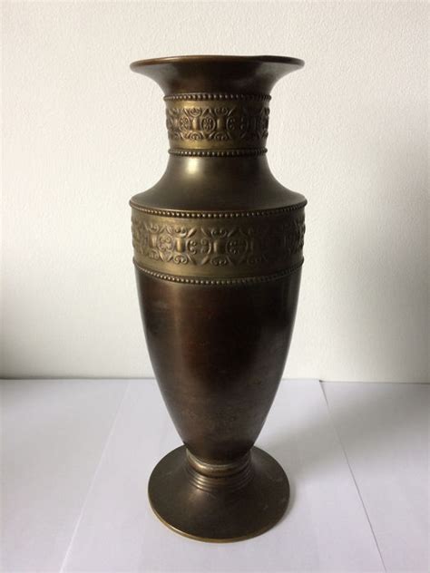 C. Kurz & Co Tiel Holland brass vase (1) - Art Nouveau - Brass - Catawiki