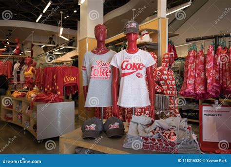 Coca-Cola Store in Las Vegas Strip Editorial Image - Image of landscape ...