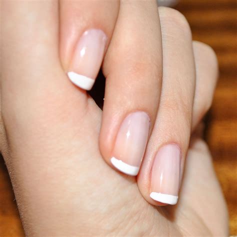 Tips for a perfect french manicure