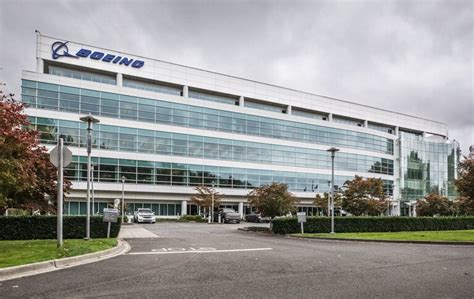 Boeing Considering Selling Seattle Headquarters - AVweb