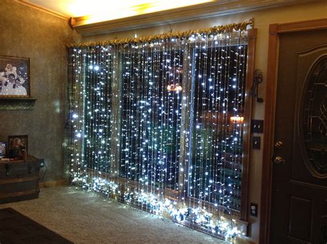 Lighted Christmas Window - using electrical bars and led lights ...