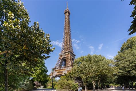 Paris: Eiffel Tower Guided Tour by Elevator | GetYourGuide