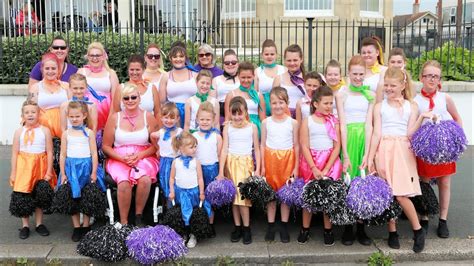 Bognor Regis Carnival Parade 2018 Esplanade - Video & Photos by Neil Cooper - YouTube