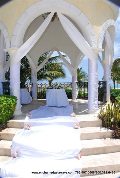 Outdoor Wedding - Secrets Capri Riviera Cancun - #Destination #Wedding ...