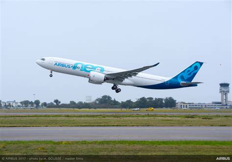 First A330neo becomes airborne for its maiden flight - Commercial ...