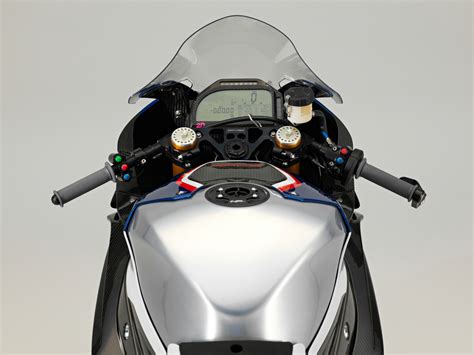 BMW Unveils its HP4 Race – WHEELS.ca