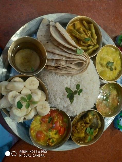 Iskcon vrindavan devotees Kichen Today morning Prasadam Chapati rice dal khichdi sabji drumstick ...