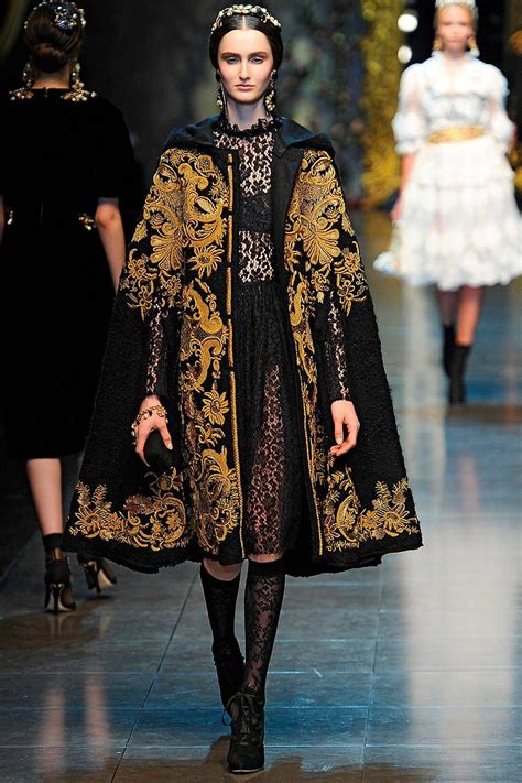 66 Baroque Romanticism Fashion Show • DressFitMe | ファッションスタイル, ファッション ...