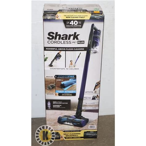 SHARK CORDLESS PET PLUS