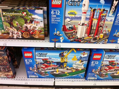 LEGO 2011 Sets at Toys R Us and Target – Brick Update