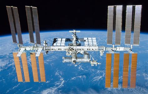 File:International Space Station after undocking of STS-132.jpg - Wikipedia