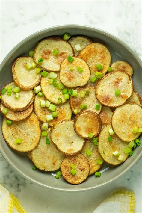 Crispy roasted potato slices in the oven or air fryer