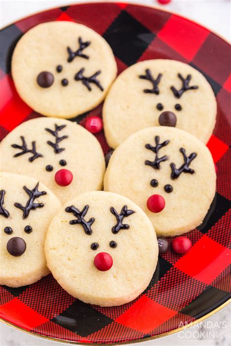 Easy Decorated Sugar Cookies - Amanda's Cookin'