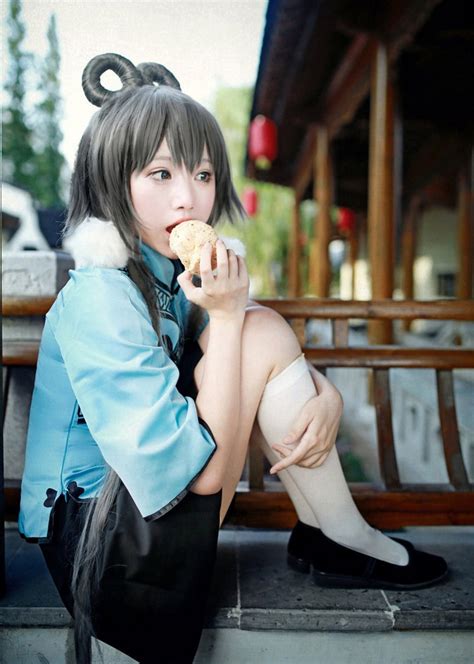 Luo Tianyi Sweet Sesame vocaloid China cosplay China, Cosplay Girls, Vocaloid, Sesame, Poses ...