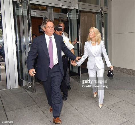 Valerie Plame Scooter Libby Photos and Premium High Res Pictures - Getty Images