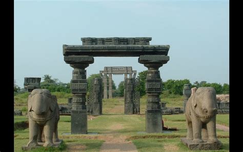 Warangal Fort – Images, Timings, Salient Features, Photos, History