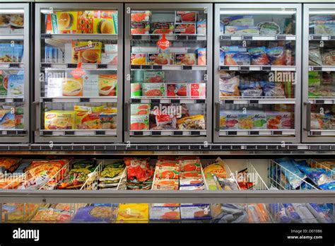 deep freezer in a supermarket Stock Photo - Alamy