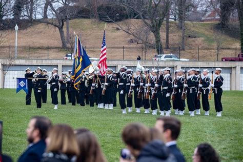 Navy Medal of Honor Recipient Laid to Rest at Arlington > United States ...