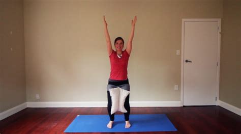 Pelvic Girdle Pain | A Gentle and Safe Yoga Sequence | Smileybelt