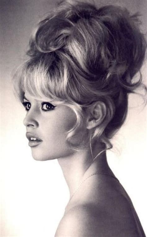 Brigitte Bardot | Vintage hairstyles, Bridal hair, Hair styles