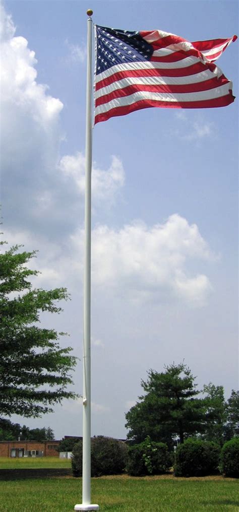 Fiberglass flag pole, 25', with sleeve base. Item #824-T-25