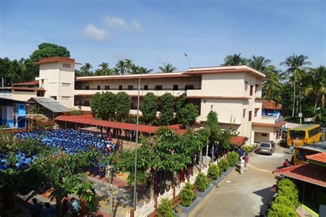 Bharatiya Vidya Bhavan, Sulthan Bathery, Wayanad: Admission, Fee, Affiliation