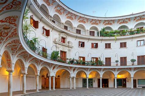 Barrio de Santa Cruz - Seville Old Town (Jewish quarter)