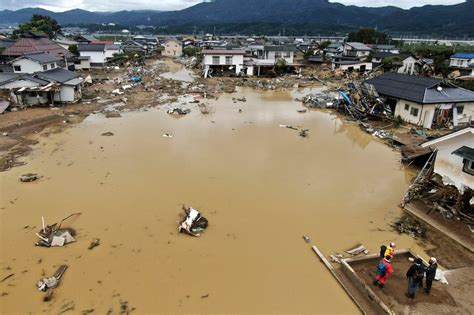 Typhoon death toll climbs in Japan as search goes on