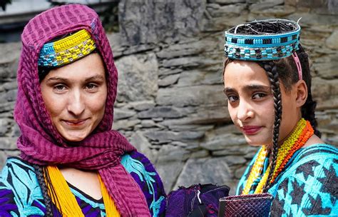 The Kalash People in Northern Pakistan - ΕΛΛΗΝΟ-ΙΝΔΙΚΗ ΕΤΑΙΡΕΙΑ ΠΟΛΙΤΙΣΜΟΥ & ΑΝΑΠΤΥΞΗΣ