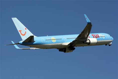 TTG - Travel industry news - Tui flight was diverted after ovens ...