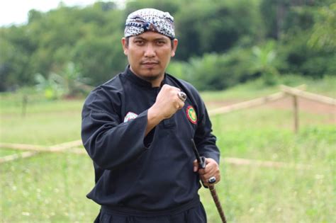 Silat Padjajaran Cimande, Kolaborasikan Tradisi Menjadi Prestasi – Kuningan Online