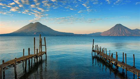 Fotografa-capta-en-varias-imagenes-el-amanecer-en-el-Lago-de-Atitlan-en-Solola-885x500 ...