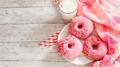 Pink Donut Wallpapers - Top Free Pink Donut Backgrounds - WallpaperAccess