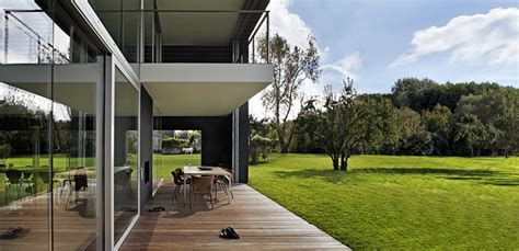 Safe house | Architecture Style