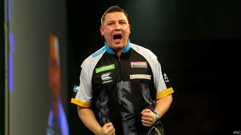 Chris Dobey ends Michael Smith's reign as world champion with stunning ...