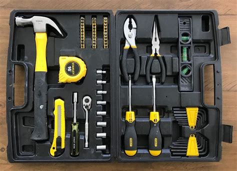 Best Tool Sets For Homeowners: Top 3 Compared | Tool sets, Homeowner ...