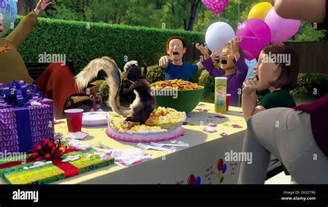 STELLA, OVER THE HEDGE, 2006 Stock Photo - Alamy