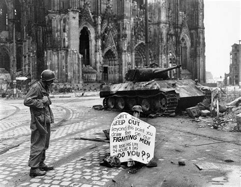 World War II in Pictures: Shootout at Cologne Cathedral