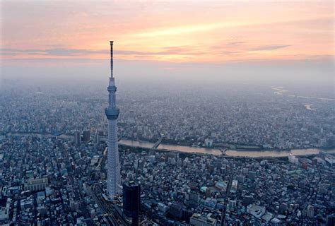 At the Tokyo Skytree, Views From the Top - The New York Times