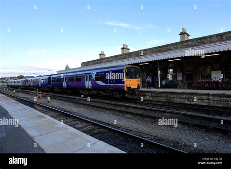 Buxton railway station hi-res stock photography and images - Alamy