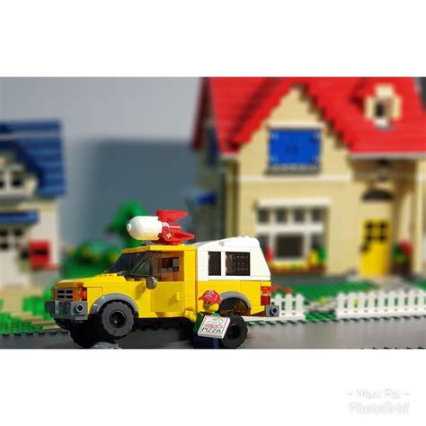 Pizza Planet Truck | Legos, Lego lovers, Lego creations