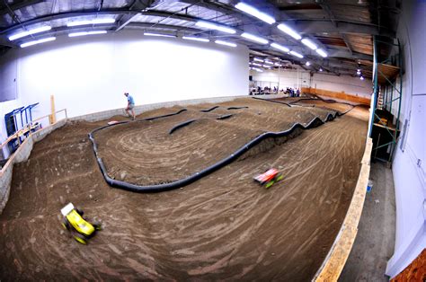 Indoor racing is back in San Diego! - RC Car Action