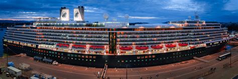 Oosterdam | The Holland America Line’s cruise ship Oosterdam, docked in ...