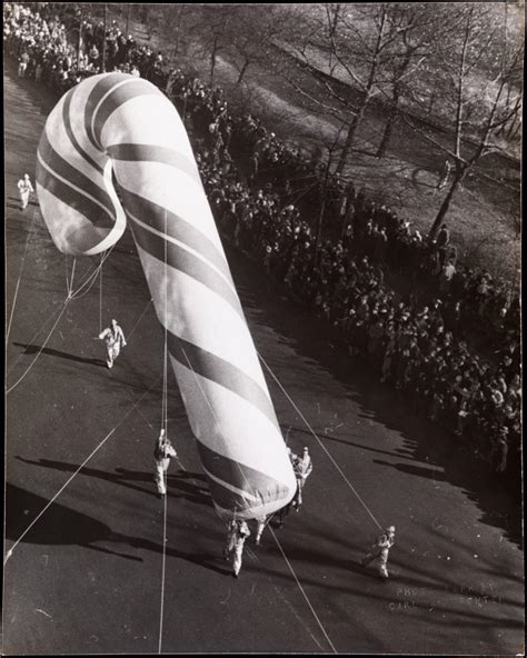 Macy's Thanksgiving Day Parade: A History in Pictures - JSTOR Daily