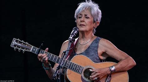 10 Best Joan Baez Songs of All Time - Singersroom.com