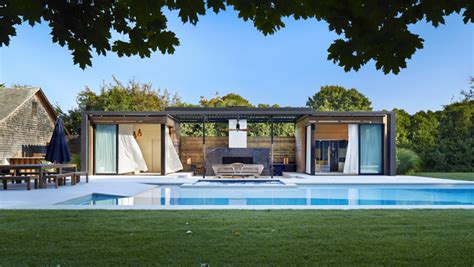 ICRAVE Creates a Lavish Pool House and Spa Retreat in Amagansett