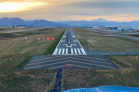 How To Fly A Touch-And-Go Landing | Boldmethod