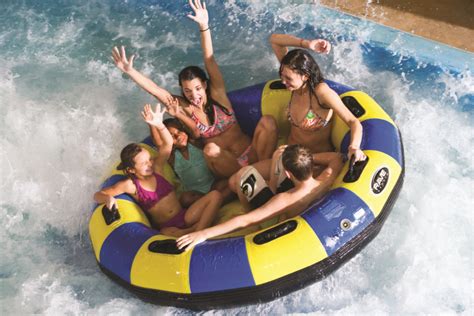 Courtesy of Water Park of America - Visit Twin Cities