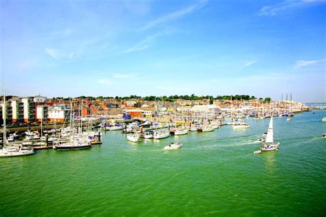 Cowes, Isle of Wight. editorial stock image. Image of rigging - 36913269