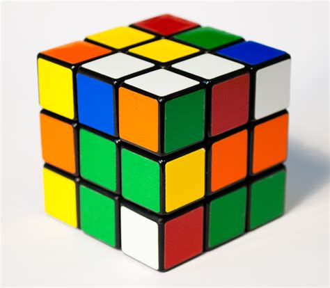 File:Rubik's Cube cropped.jpg - Wikimedia Commons